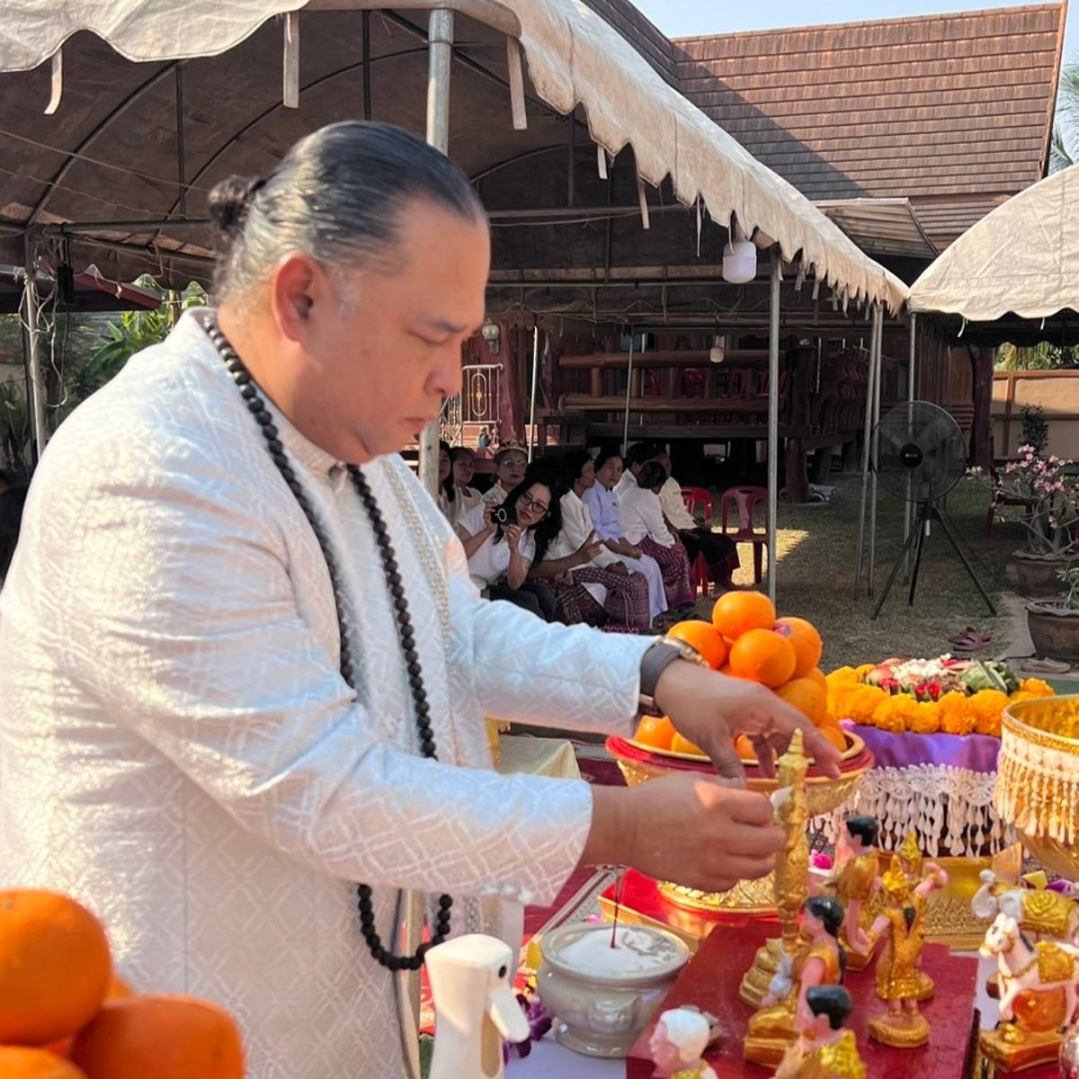 บวงสรวงตั้งศาลพระภูมิเจ้าที่  บ้านเลขที่ 39 และบ้านเลขที่ 232  จ.หนองบัวลำภู