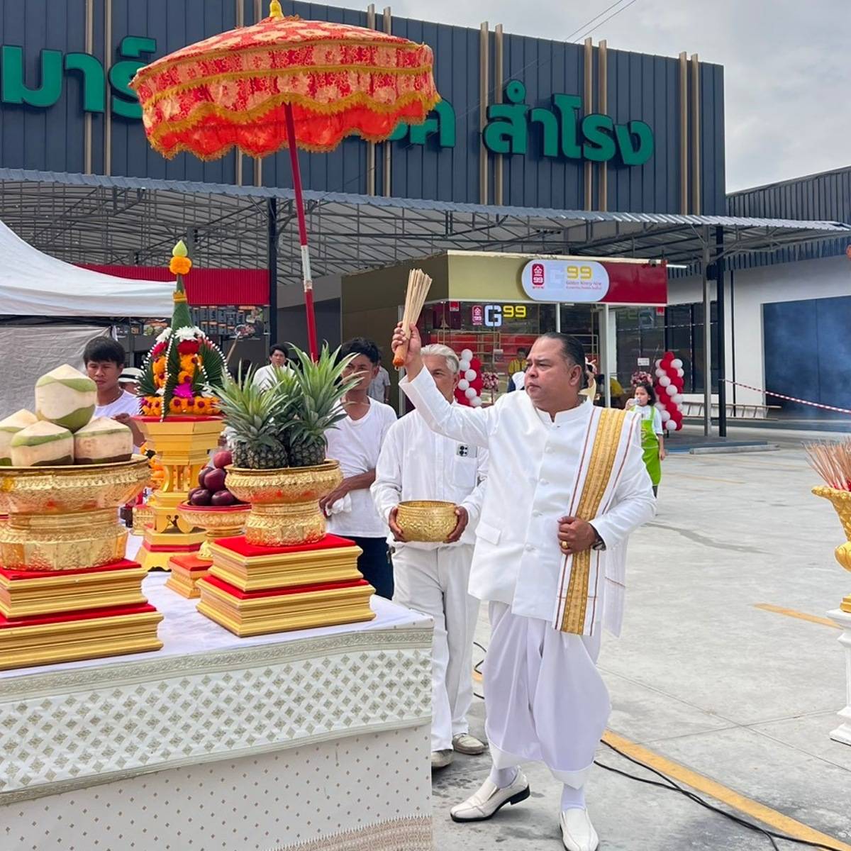 ตั้งศาลพระพรหมเจ้าที่ตลาดปิงมาร์เช่ สำโรง
